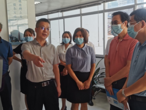 江西省人大社会委调研组在安远县开展医疗保障工作专题调研